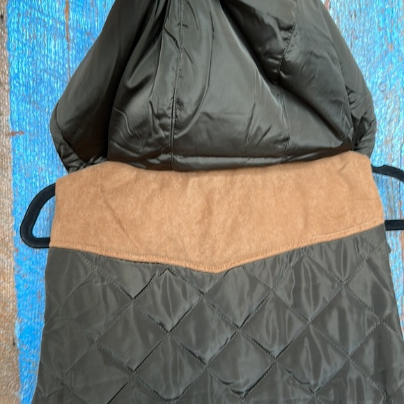Love Tree Brown Hooded Quilted Puffer Vest Size Small - Picture 6 of 8